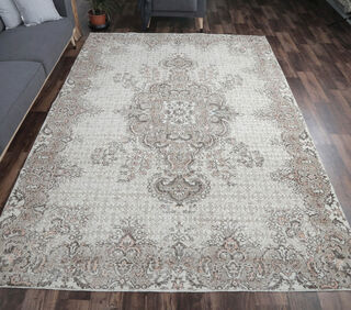 Aysuna - Eclectic Vintage Rug - Thumbnail