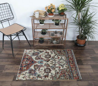 Banum - Oriental Area Rug - Thumbnail