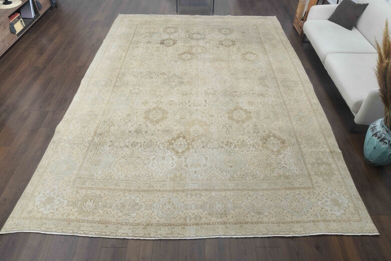 Bohemian Hand-Knotted 10x13 Beige Persian Rug