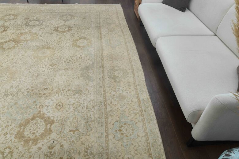 Bohemian Hand-Knotted 10x13 Beige Persian Rug