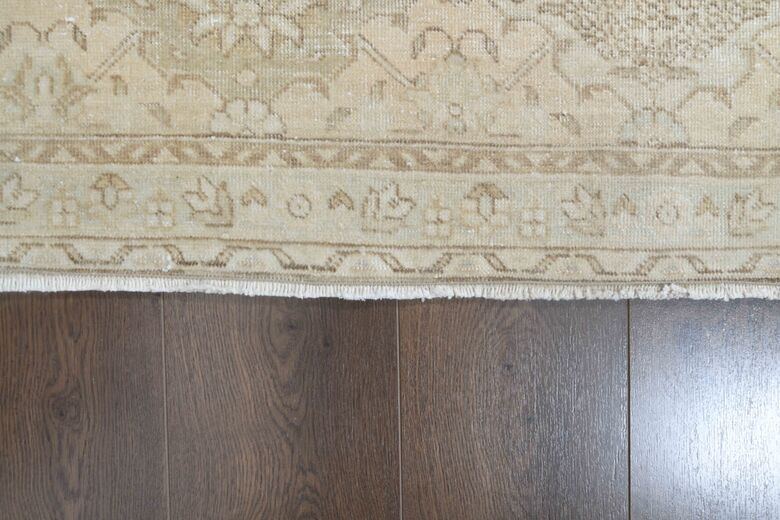 Bohemian Hand-Knotted 10x13 Beige Persian Rug