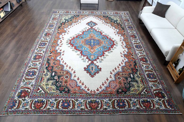 Bohemian Persian Handmade Wool Rug