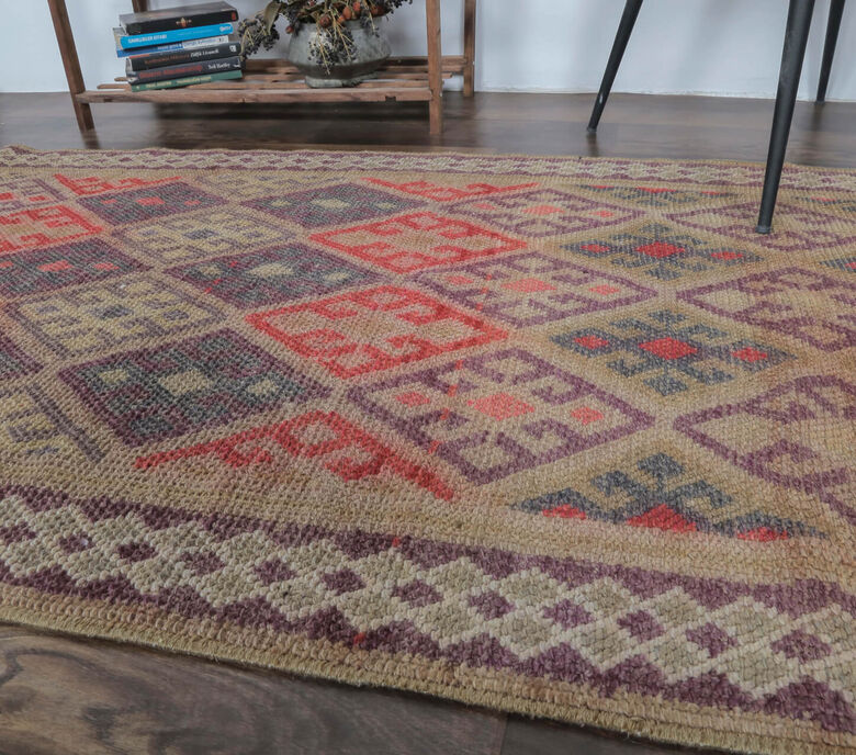 Brynleigh - Diamond Motif Runner Rug