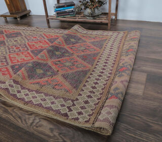 Brynleigh - Diamond Motif Runner Rug - Thumbnail