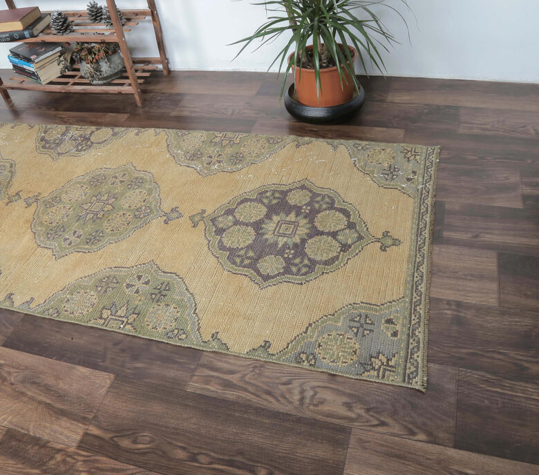 Celile - Oriental Mustard Colored Runner