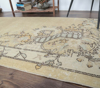 Claudette - Beige Floral Vintage Runner - Thumbnail