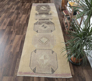 Crystal - Rustic Vintage Runner - Thumbnail