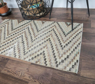 Dolores - ZigZag Vintage Rug - Thumbnail