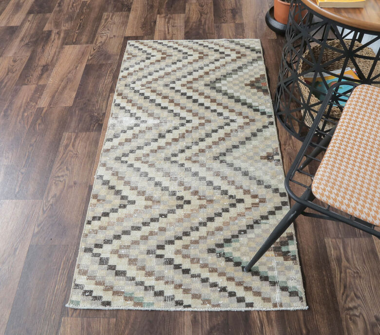 Dolores - ZigZag Vintage Rug