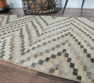 Dolores - ZigZag Vintage Rug - Thumbnail