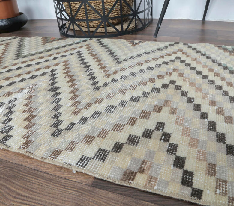 Dolores - ZigZag Vintage Rug