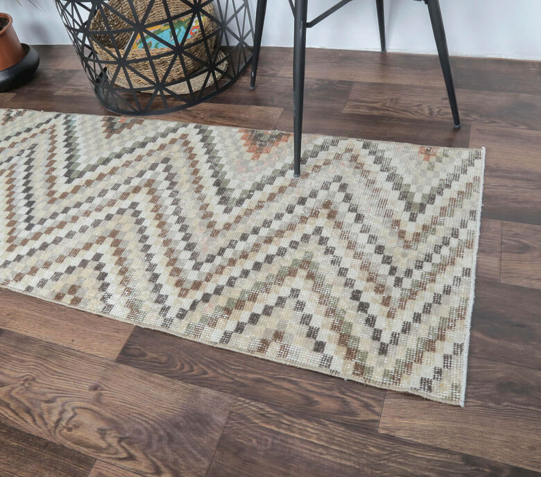 Done - ZigZag Vintage Rug