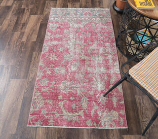 Dora - Botanic Red Vintage Rug - Thumbnail