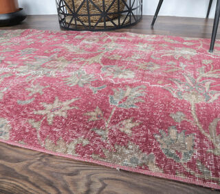 Dora - Botanic Red Vintage Rug - Thumbnail