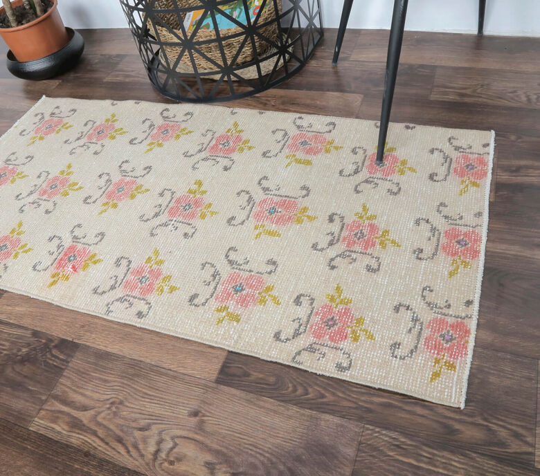 Dorothy - Floral Vintage Door Mat