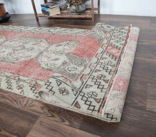 Eleanor - Faded Vintage Runner Rug - Thumbnail