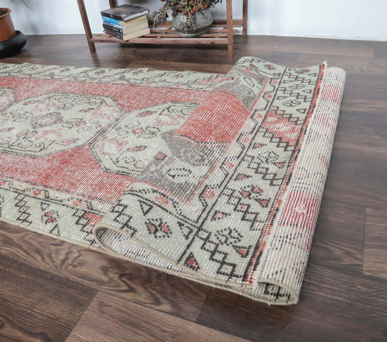 Eleanor - Faded Vintage Runner Rug