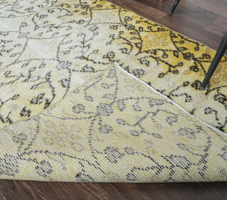 Eliz - Distressed Yellow Runner Vintage Rug - Thumbnail