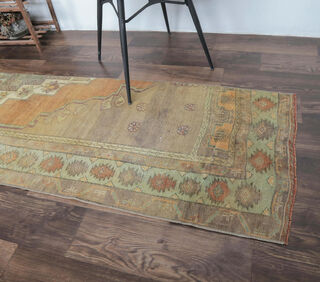 Elvina - Vintage Ethnic Rug Runner - Thumbnail