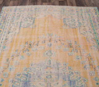 Erin - Faded Orange Vintage Area Rug - Thumbnail