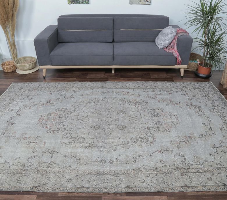 Esenbike - Gray Oriental Vintage Rug