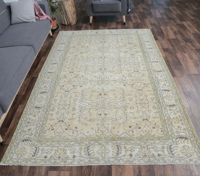 Eshay - Beige Oriental Vintage Rug