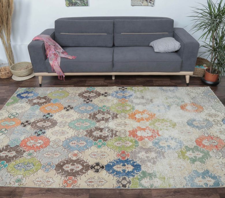 Estella - Colorful Damask Vintage Rug