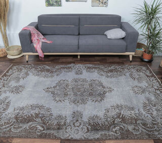 Estrella - Gray Oriental Rug - Thumbnail