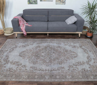 Etty - Turkish Vintage Rug - Thumbnail