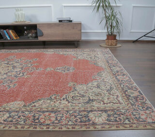 Fatmanur - Persian Oriental Carpet - Thumbnail