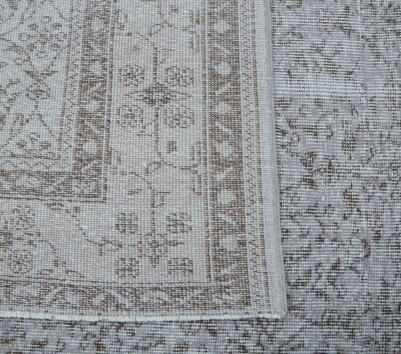 Francesca - 1970's Original Vintage Rug