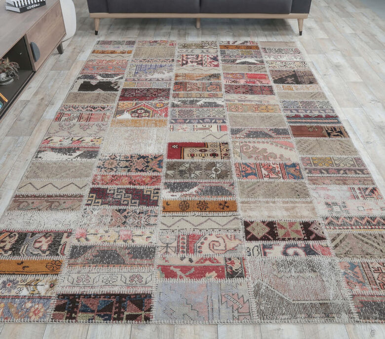 Genesis - Patchwork Vintage Area Rug