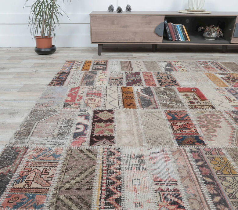 Genesis - Patchwork Vintage Area Rug