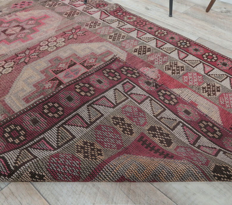 Gladys - Herki Hand-Knotted Rug Runner