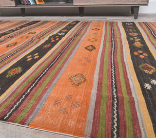 Gul - Heirloom Turkish Kilim - Thumbnail