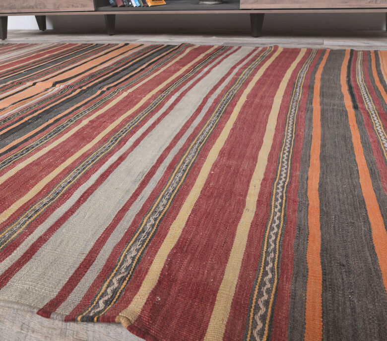 Gulcin - Striped Kilim Rug