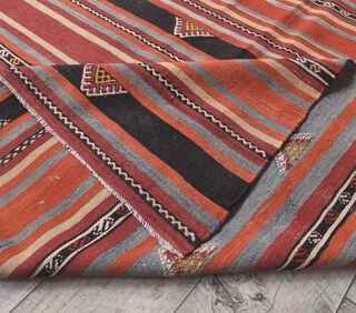 Gulfer - Traditional Turkish Kilim - Thumbnail