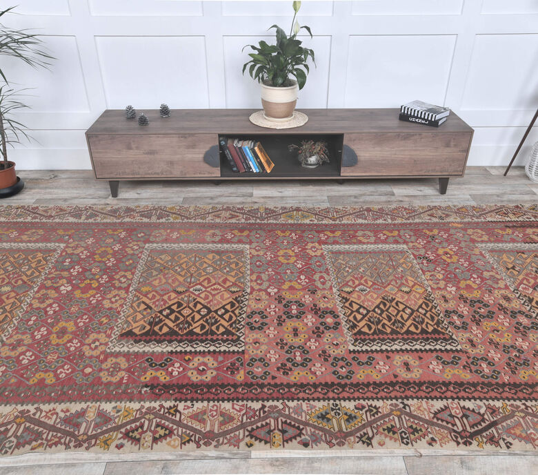 Gulsanem - Wide & Long Kilim