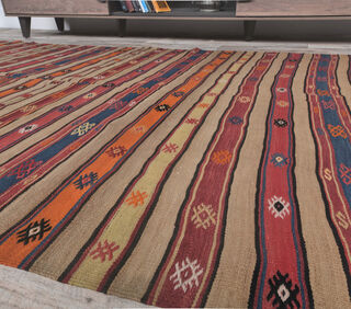 Gulseren - Traditional Turkish Kilim Rug - Thumbnail