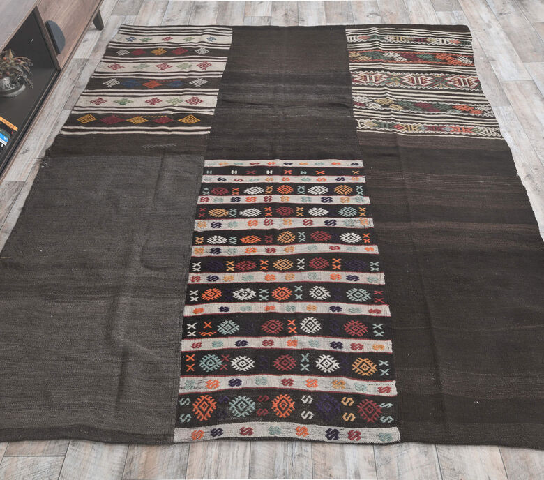 Gumush - Traditional Ethnic Flatweave Rug