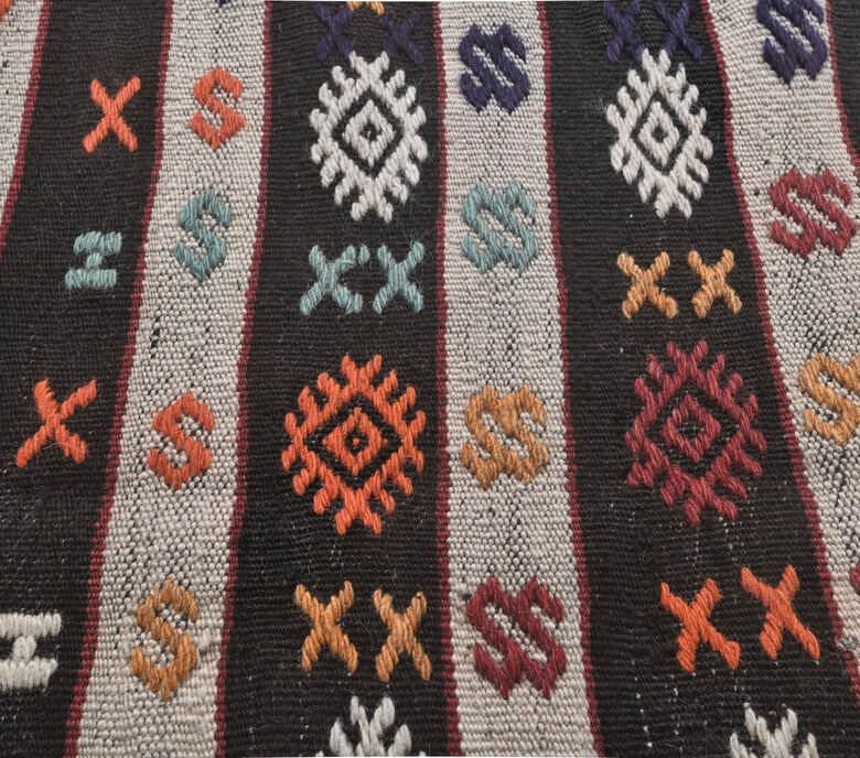 Gumush - Traditional Ethnic Flatweave Rug