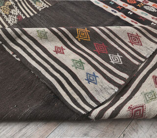 Gumush - Traditional Ethnic Flatweave Rug - Thumbnail