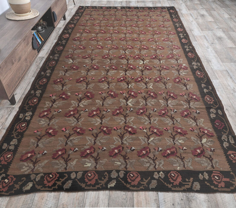 Gundogmush - Long Kilim Rug