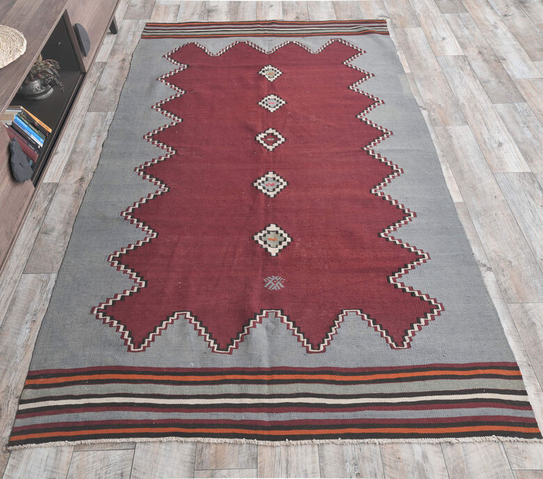 Gunnur - Gray & Red 1970's Flatweave Rug