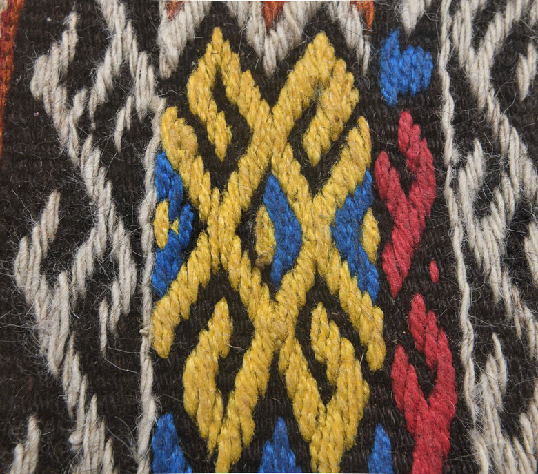 Gunyaruk - Traditional Flatweave Rug