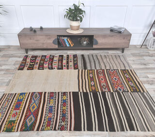 Gunyaruk - Traditional Flatweave Rug - Thumbnail