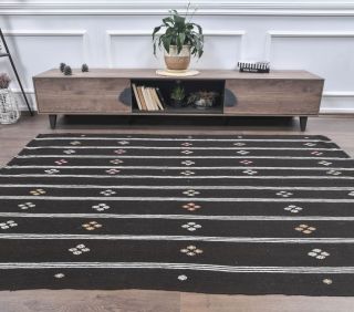 Haley - Black Kilim Rug - Thumbnail