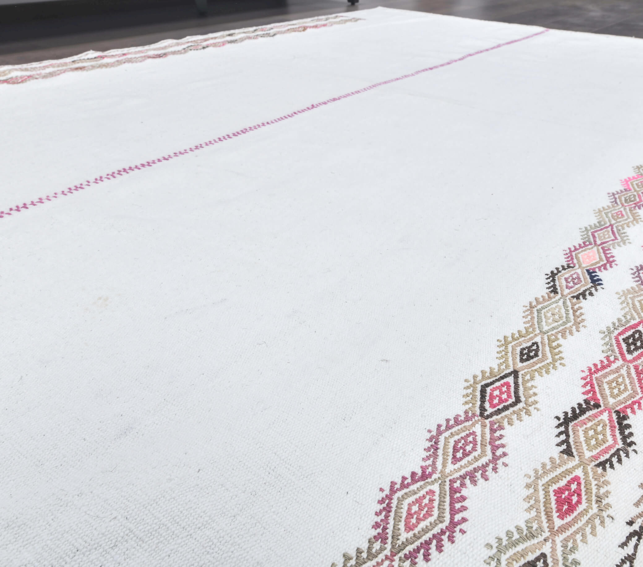 Handan - Vintage White Kilim - Thumbnail