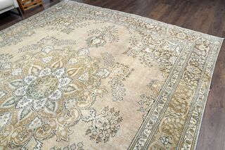 Handmade Persian Vintage Rug - Thumbnail