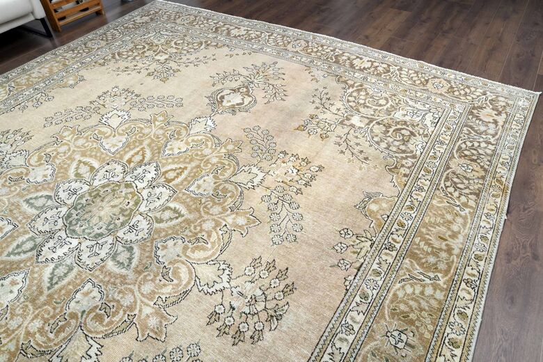 Handmade Persian Vintage Rug